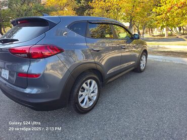 Hyundai: Hyundai Tucson: 2 l | Krossover — 5