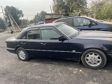 7 1: Mercedes-Benz W124: 1994 г., 2 л, Механика, Бензин, Седан — 4
