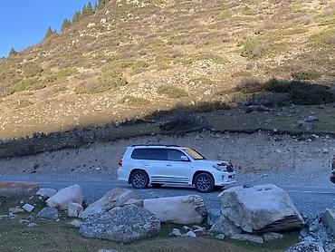бронированные автомобили купить: Toyota Land Cruiser: 2007 г., 4.7 л, Автомат, Бензин, Внедорожник — 5