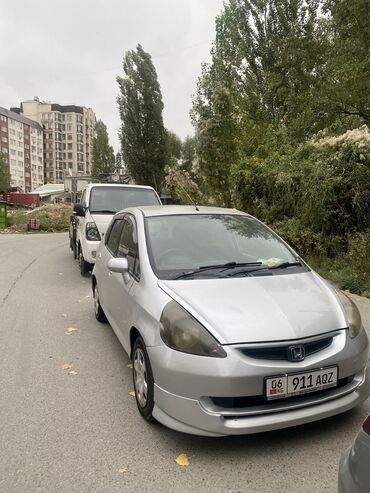 продажа авто в киргизии колеса: Honda Fit: 2002 г., Вариатор, Бензин