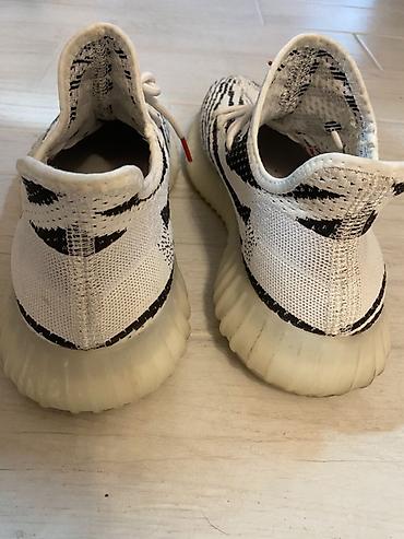 ccc obuca: Patike Yeezy Boost 350 V2 “Zebra” – crno‑bele pruge sa crvenim — 4
