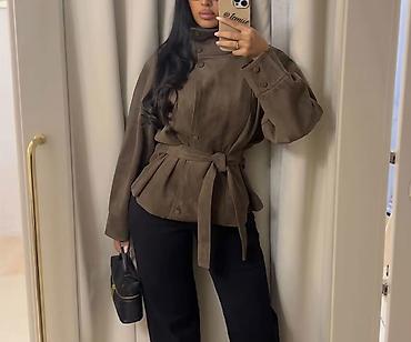 Kurtkalar: Zara Viral gödəkçə. S ölçü. Yeni etiketli. Oversizedir. M olçü olar — 3