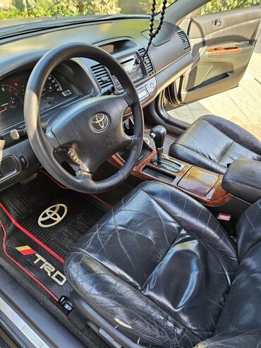 Toyota: Toyota Camry: 3 l | 2002 il Sedan — 7