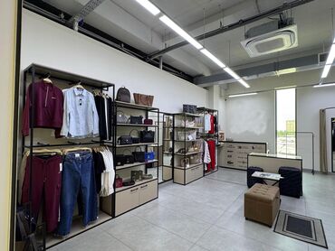 картон продам: Продаю готовый бизнес Состояние новое! Кранштейны с полками 4 шт