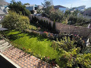 Продажа отелей и хостелов: Продается ухоженная усадьба с двумя домами и плодоносящим садом в — 1