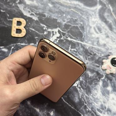Apple iPhone: IPhone 11 Pro, Б/у, 256 ГБ, Чехол, 77 % — 8