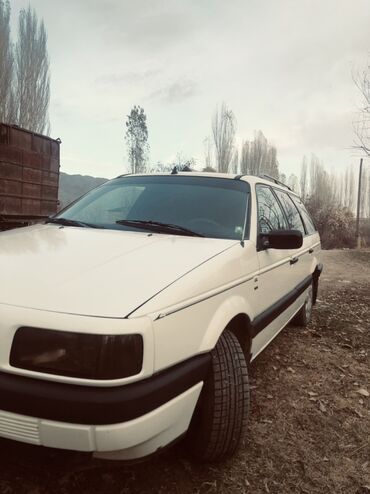 Volkswagen: Volkswagen Passat Variant: 1989 г., 1.8 л, Механика, Бензин, Универсал — 6