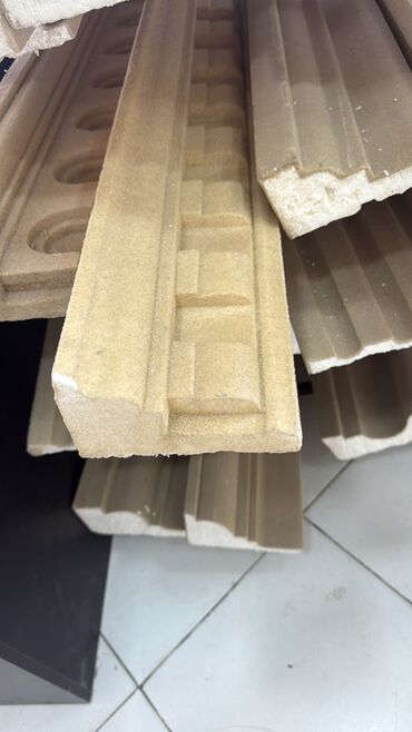 Digər bitirmə materialları: Fasad üçün dekorativ elementlər və hazır detallar - Material: sıxlığı — 20