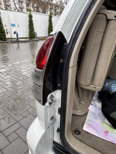 Toyota: Toyota Land Cruiser Prado: 4 l | 2006 il — 18