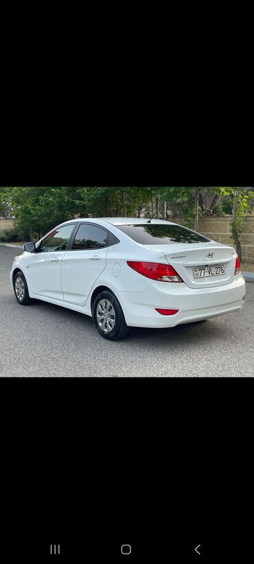 фольксваген поло 1: Hyundai Accent: 0.4 l | 2015 il Sedan