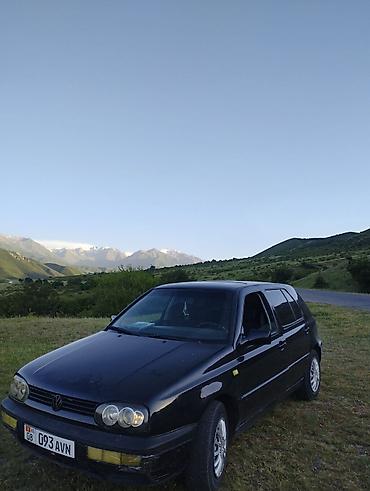 Volkswagen Golf: 1993 г., 1.6 л, Механика, Бензин, Хэтчбэк — 1