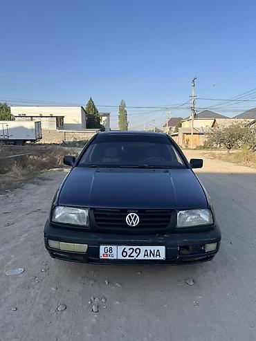 купить вента: Volkswagen Vento: 1993 г., 1.8 л, Механика, Бензин, Седан — 5