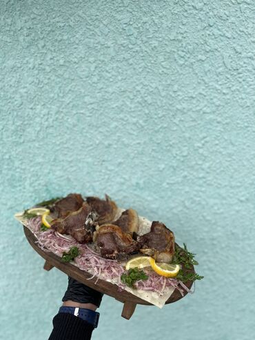 Aşpaz köməkçiləri: Aşpaz köməkçisi, Kişi, 17 yaş — 6