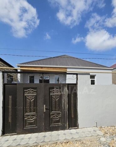Həyət evləri və villalar: 3 otaqlı, 96 kv. m, Yeni təmirli
