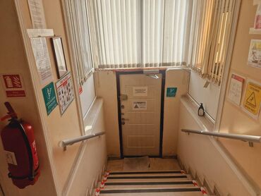 Anbar və emalatxanalar: Səbail rayonu, Badamdar şossesində, 1-ci massivdə əsas yolun üstündə — 25