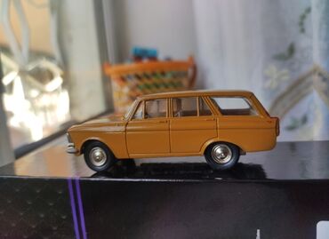 заказать модель машины: Moskvich, 1983 год, 1:43, Железо