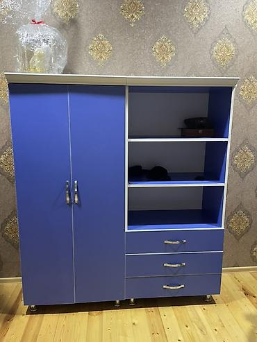 iki: Uşaq otağı üçün mebel dəsti satılır. Dəst: çarpayı, dolab və yazı — 2