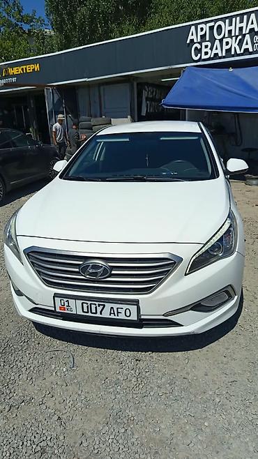 идеальном: Hyundai Sonata, белый седан, кузов LF. Основные характеристики: - — 1