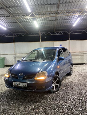 Nissan: Nissan Tino: 2003 г., 1.8 л, Механика, Газ, Седан