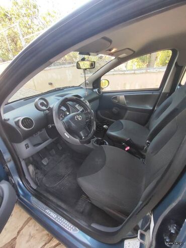 Toyota: Toyota Aygo: 1 l. | 2009 έ. Χάτσμπακ — 21