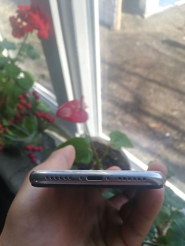 Apple iPhone: IPhone X, 256 ГБ — 7