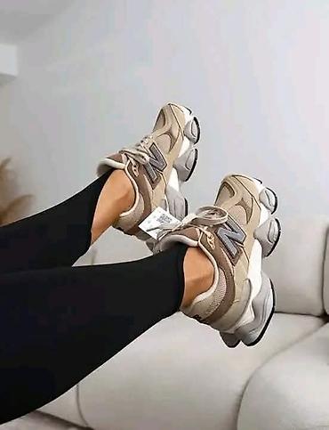 Patike: NB 9060 A klasa 
Cena: 5100
Brojevi: 36-40
PS✨ — 2