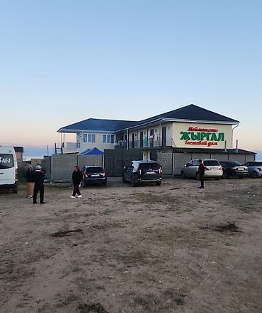 Продажа отелей и хостелов: Гостевой дом «Жыргаал» - Двухэтажный корпус с отдельными входами в — 14