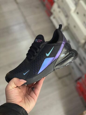 270 air max: Nike air max 270 patike

Novo
Brojevi 36 do 41

fb Moja Kupovina 1