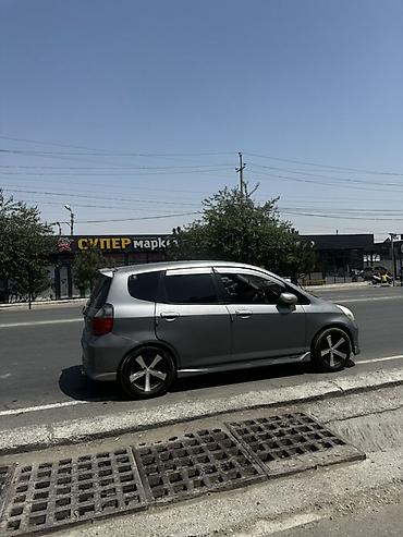 двигител фит: Honda Fit: 2003 г., 1.5 л, Вариатор, Бензин, Хэтчбэк — 5