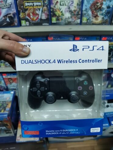 Oyun diskləri və kartricləri: Ps4 pultu dualshock 4 Black PS4 pultu dualshock 4 titanium blue. PS4