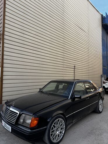 Mercedes-Benz: Mercedes-Benz E-Class: 1993 г., 3.2 л, Механика, Бензин, Седан — 4