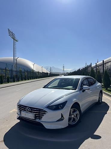 Hyundai Sonata: 2019 г., 2 л, Автомат, Бензин, Седан
