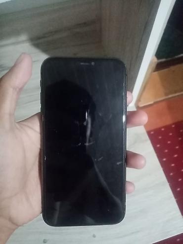 IPhone 11, черный цвет - Экран 6.1" Liquid Retina HD (IPS), фирменная