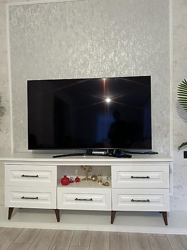 əntiq mebel: Ağ rəngli TV stendi / media konsolu - Klassik-modern dizayn: ağ — 1