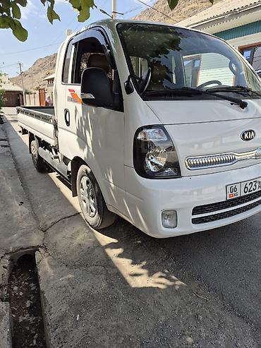 ауди а6 с: Kia BONGO: 2017 г., 2.5 л, Механика, Газ, Пикап — 2