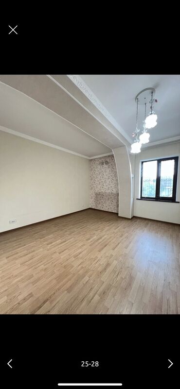 Долгосрочная аренда домов: 400 м², 8 комнат, Балкон застеклен, Забор, огорожен, Кондиционер — 20