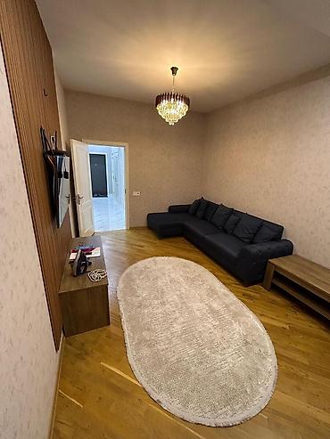 icare qaraj: İcarəyə verilir 3 otaqlı yeni tikili 104 m², 28 May m. Kateqoriya — 1