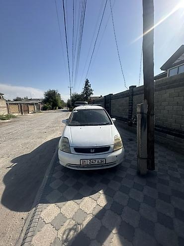 пневмат газовый: Honda Stream: 2002 г., 2 л, Автомат, Газ, Минивэн — 3