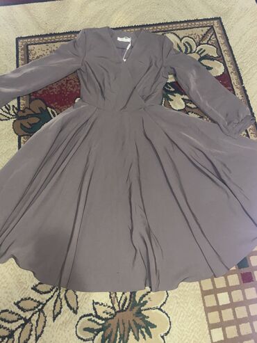 вечернее длинное платье черного цвета: Вечернее платье, Длинная модель, XL (EU 42), 2XL (EU 44)