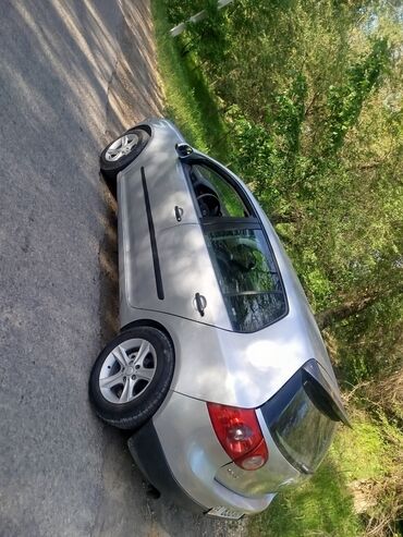 Volkswagen: Volkswagen Golf: 2004 г., 1.4 л, Механика, Бензин, Хэтчбэк