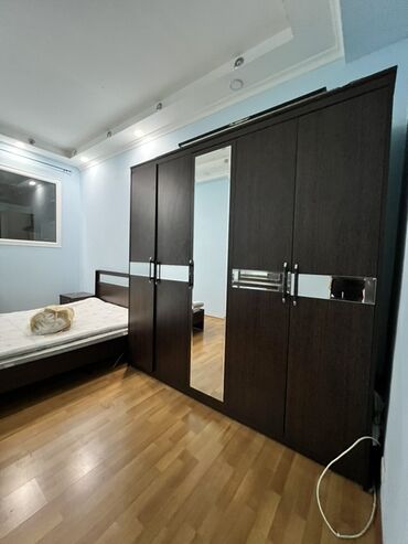 Yataq otağı dəstləri: İkinəfərlik çarpayı, Dolab -da lalafo.az — 1 Yataq otağı dəstləri: İkinəfərlik çarpayı, Dolab — 1