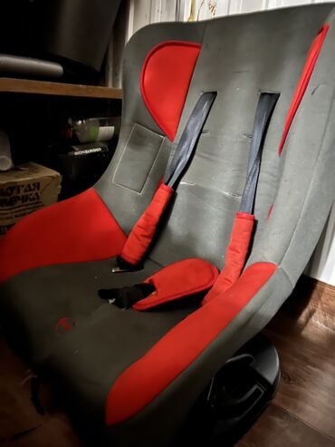 детские авто кресла: Автокресло, цвет - Красный, Б/у