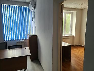пл: Сдаю офис в центре города, р- он Дордой Плазы. S- 30 кв.м, 2 этаж — 3