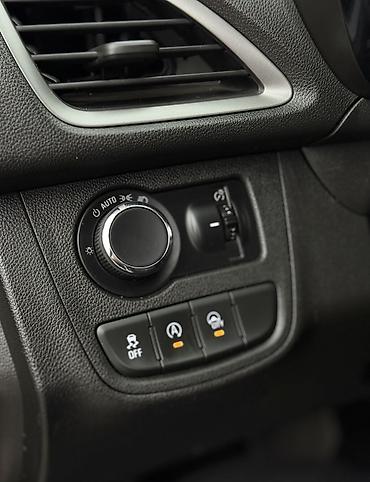 Chevrolet: Chevrolet Spark: 2019 г., 1 л, Вариатор, Бензин, Хэтчбэк — 18