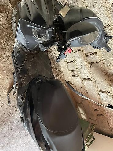 elektrikli scooter tap az: Elektrik skuter – qara rəng - Şəhərdaxili sükutlu və qənaətli hərəkət — 4