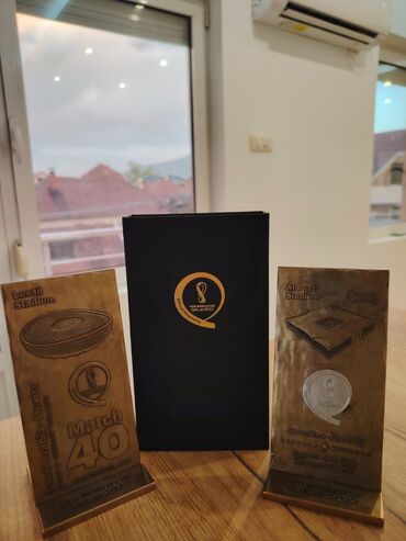 Ostali antikviteti: Prodajem ekskluzivne, unikatne suvenire sa FIFA Svetskog prvenstva u — 8