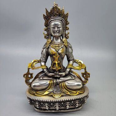 Статуэтки: Дракон 16 см, 1179гр, медь, латунь, напыление серебро. Статуя Будды — 4