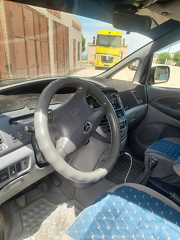 jac t8: Toyota Estima: 2001 г., Минивэн — 7