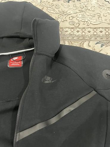 найк леброн: Спортивный костюм Nike Tech Fleece, черный, размер M. Отдаю дешево — 5