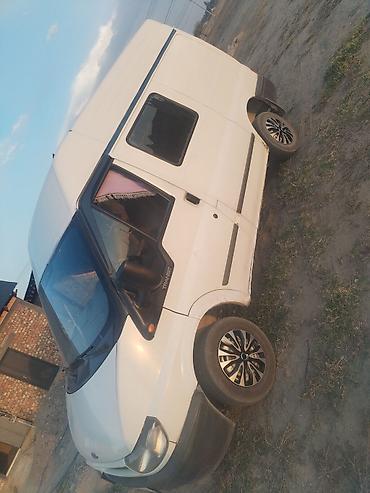 Ford Transit: 2002 г., 2 л, Механика, Дизель, Фургон